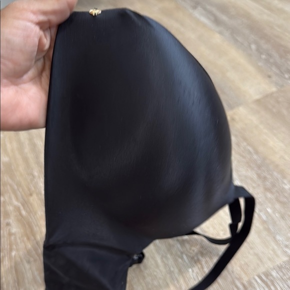 Victoria's Secret Size 36DD Black Bra Seamless Adjustable - Picture 6 of 9